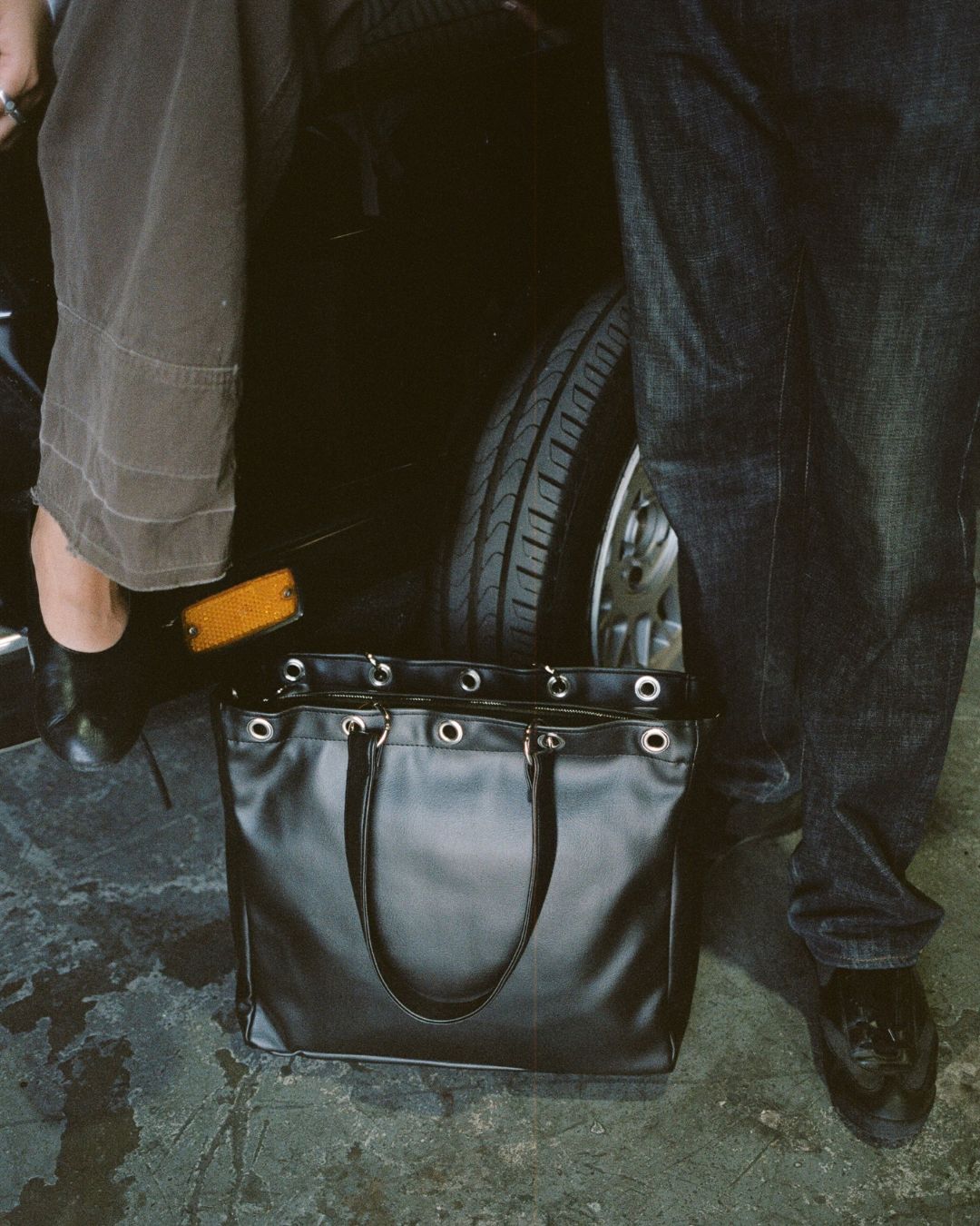UPHOLSTERY BAG - BLACK-3
