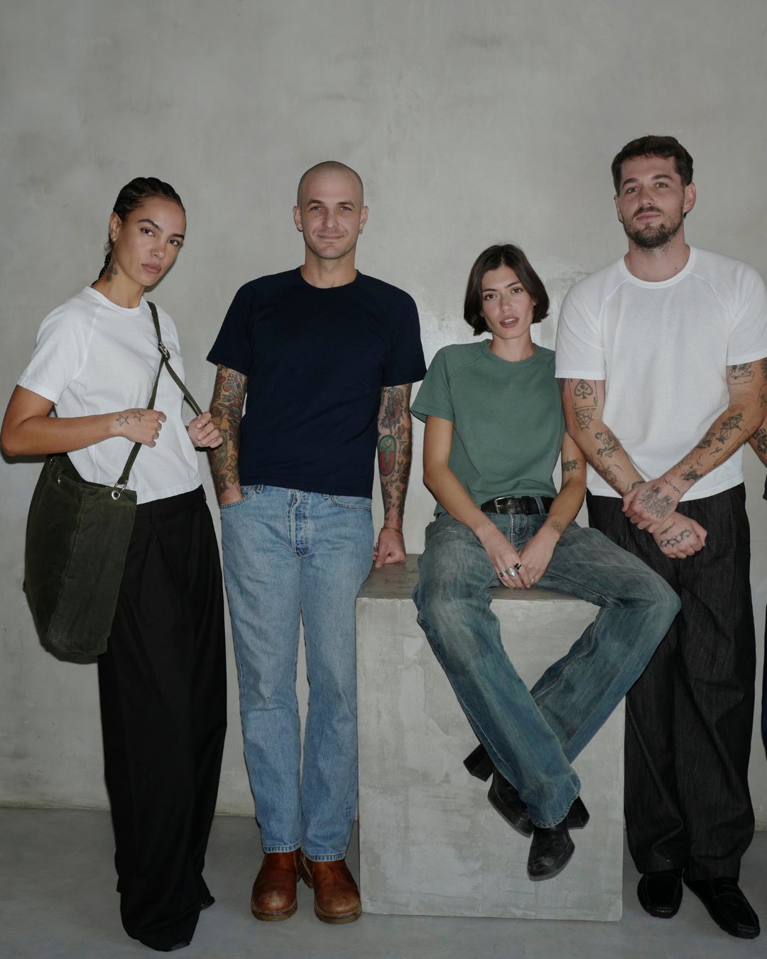 CREW RAGLAN SS  - WHITE