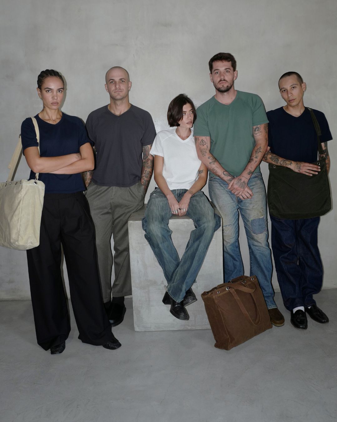 V-NECK RAGLAN SS - NAVY