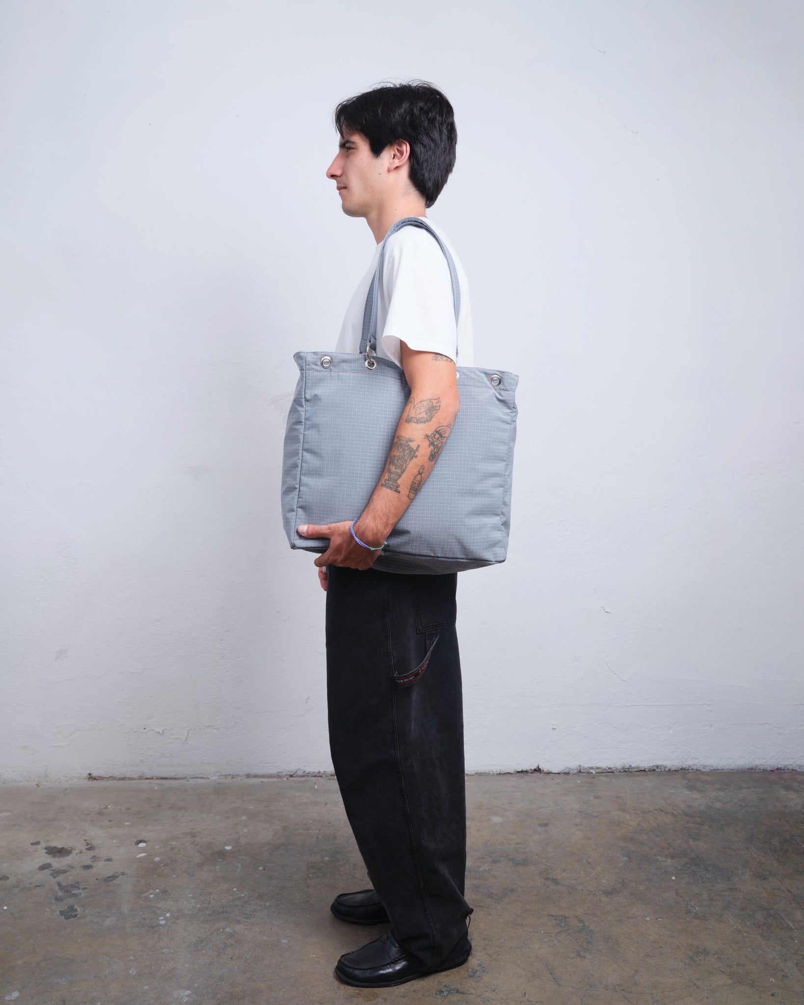 RIPSTOP GRID BAG - GREY / WHITE
