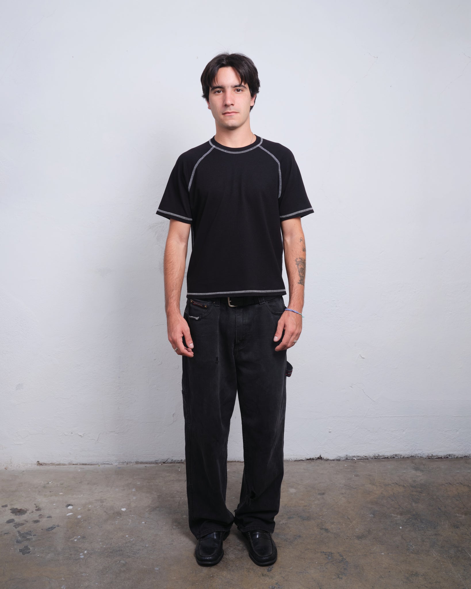 RAGLAN SS - BLACK / WHITE