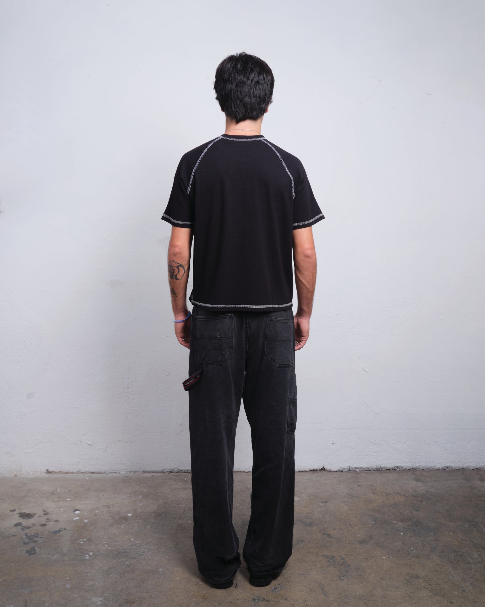 RAGLAN SS - BLACK / WHITE