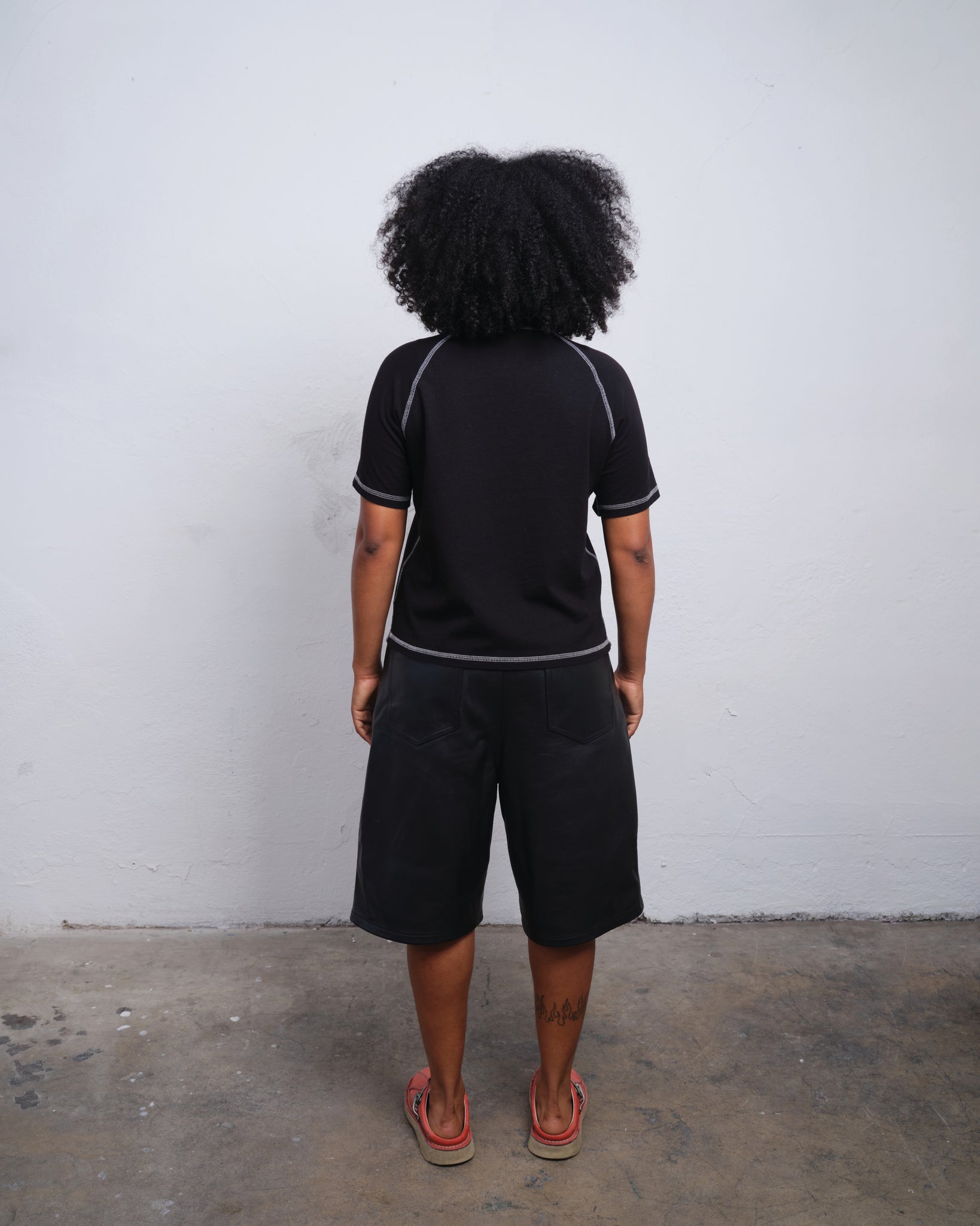 RAGLAN SS - BLACK / WHITE